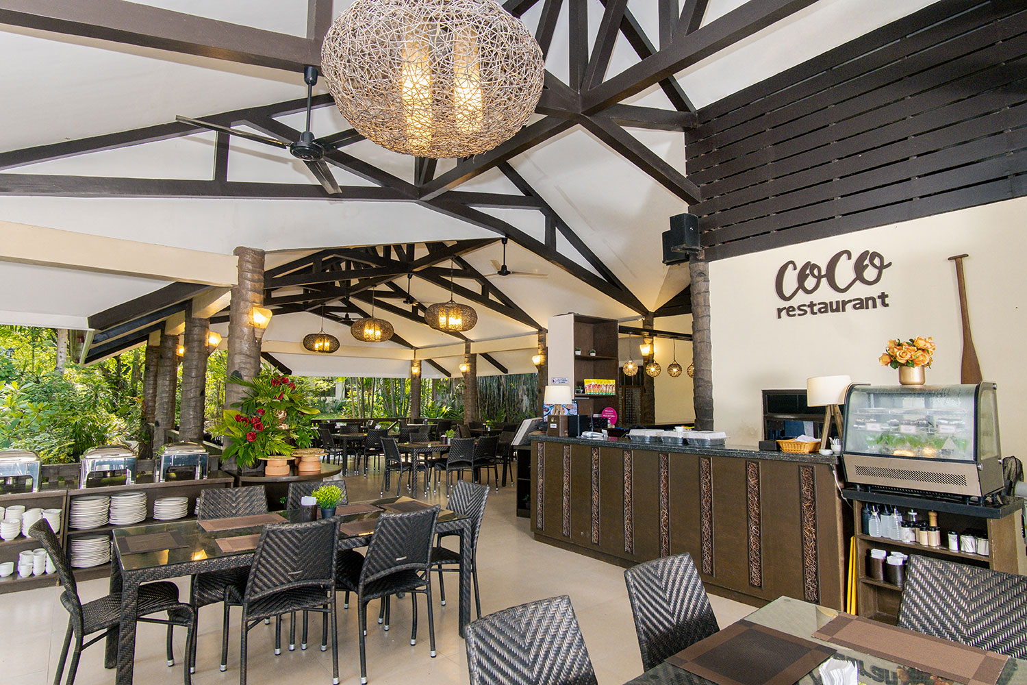Coco-Restaurant-1